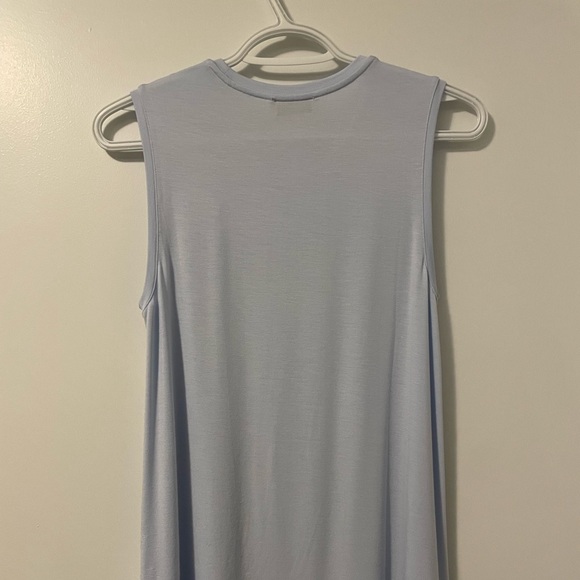 Aritzia Babaton Pentland Sleeveless Tank Top XS - Picture 3 of 6